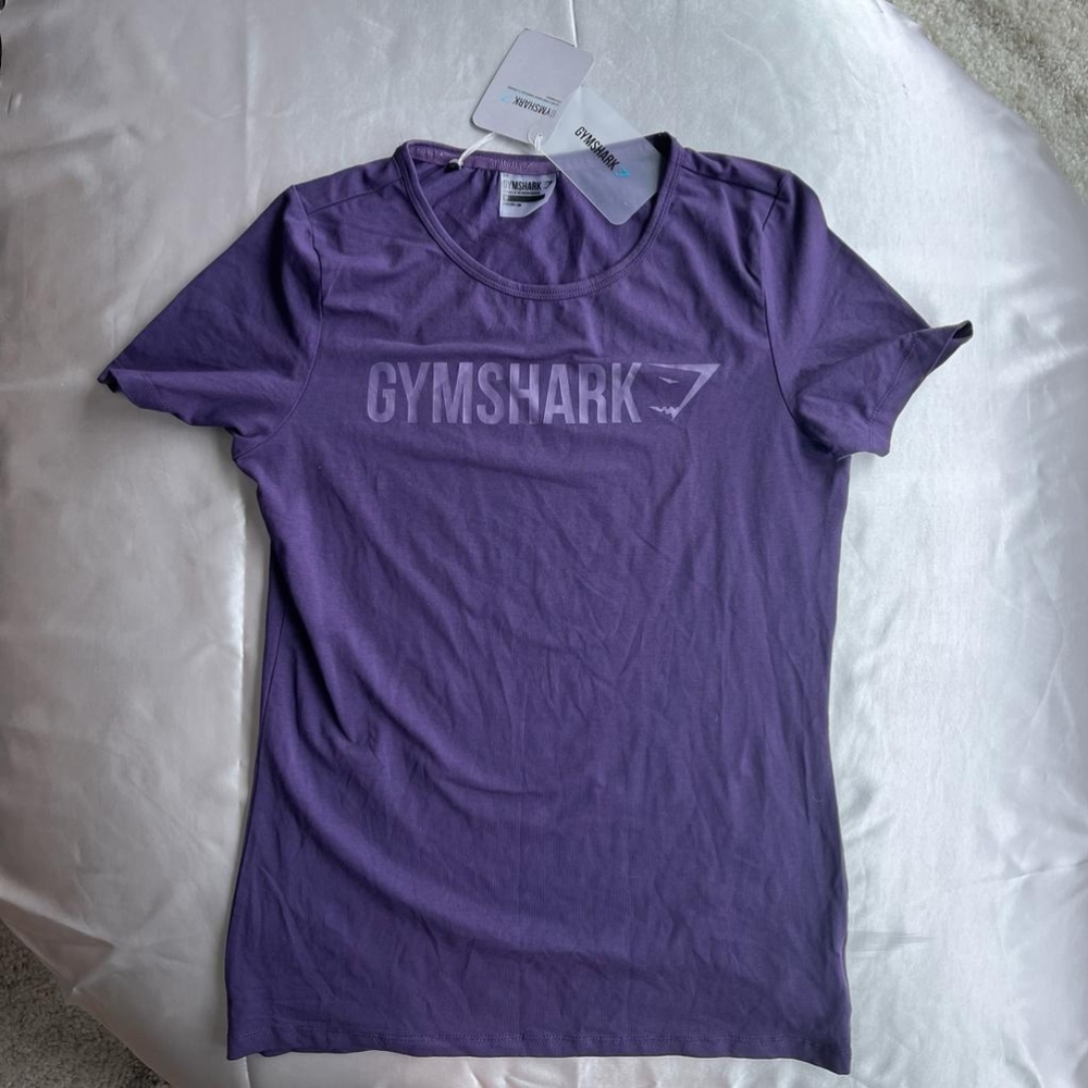 Gymshark apollo t-shirt medium rich purple women